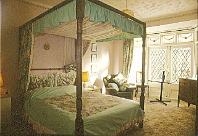 The Tudor Court Hotel 索利赫尔 客房 照片